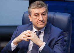 СМИ: Депутата Айрата Фаррахова могут исключить из ЕР за бойкотирование законопроекта о ликвидации должности президента в РТ